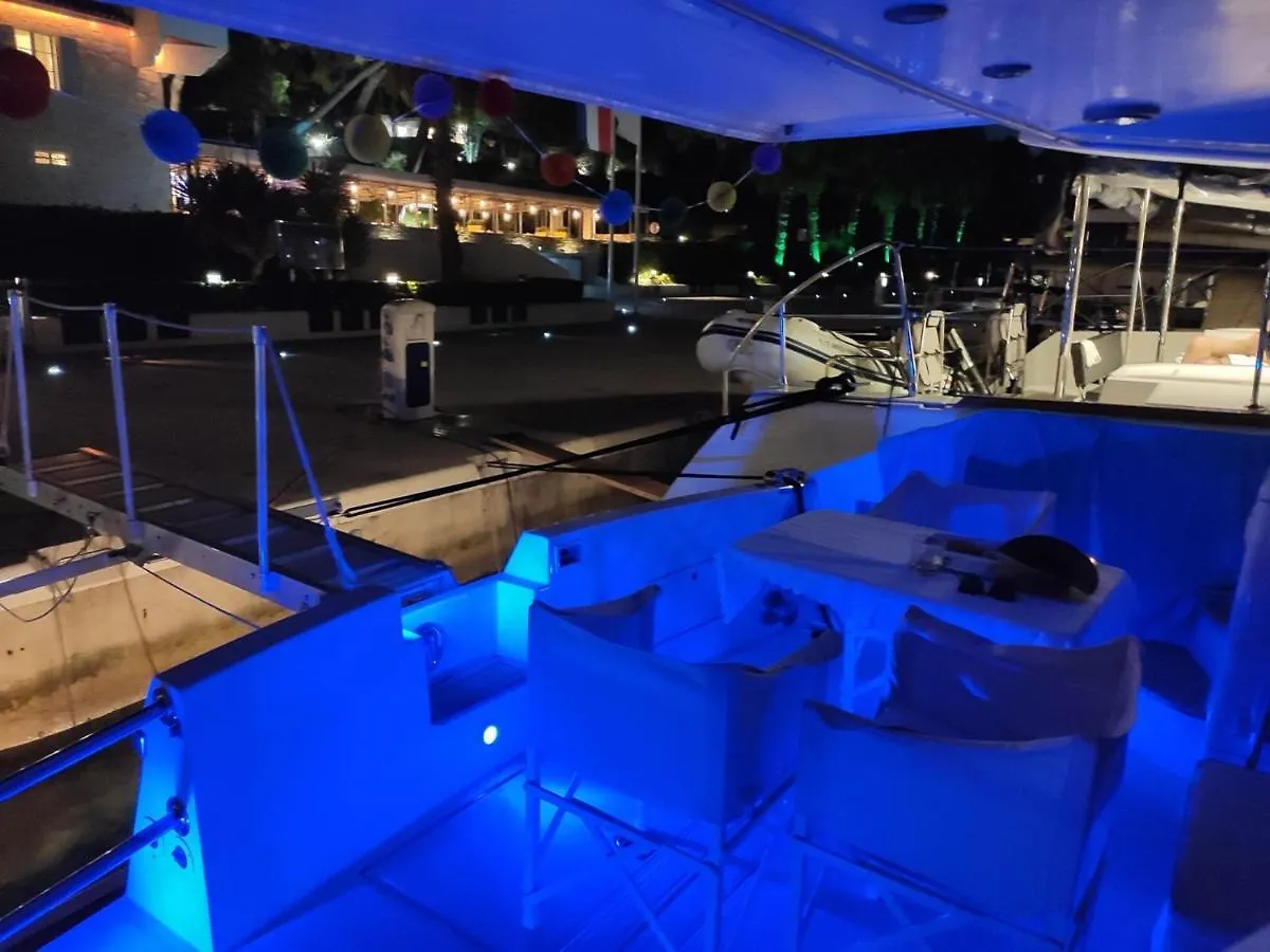 Luxury Yacht - Lex Of The Seas Hotel Split 0*,  Croatia