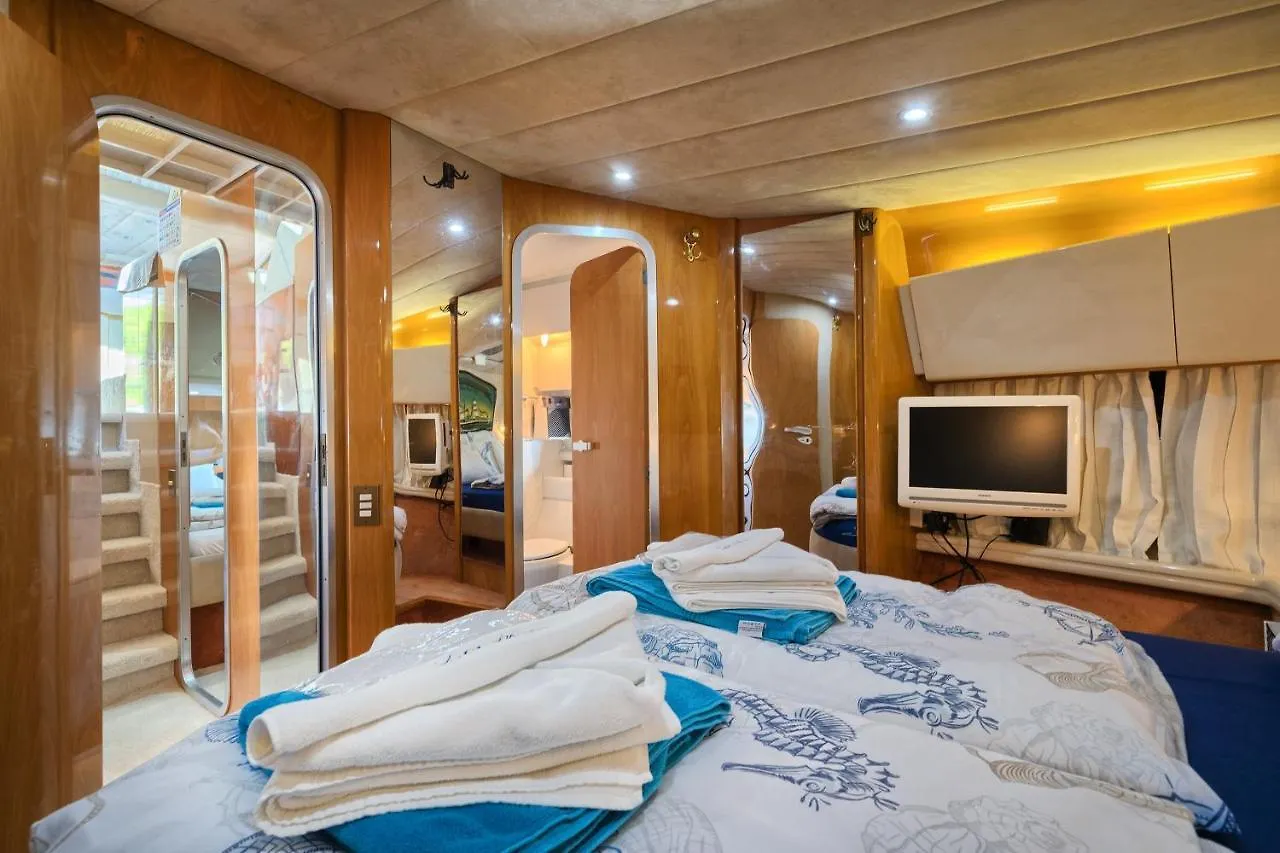 Botel Luxury Yacht - Lex Of The Seas Hotel Split